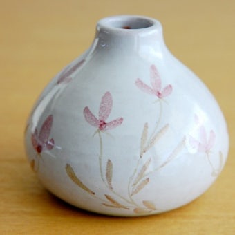 LAHOLM/陶器の花瓶（ピンクのお花）の商品写真