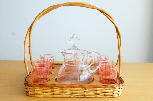 スウェーデンで見つけた可愛いティータイムセットの商品写真