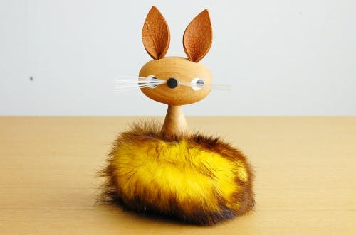 スウェーデンで見つけた木製のネコのオブジェの商品写真