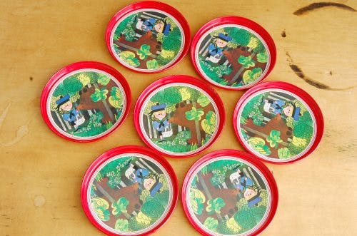 スウェーデンで見つけたブリキのコースター7枚セット（クマと男の子）の商品写真