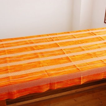 スウェーデンで見つけたカーテン2枚セット（オレンジ）の商品写真