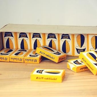 スウェーデンで見つけた可愛いパッケージシリーズ/古い詰め替え用の剃刀の刃セット（ボックス入り）の商品写真