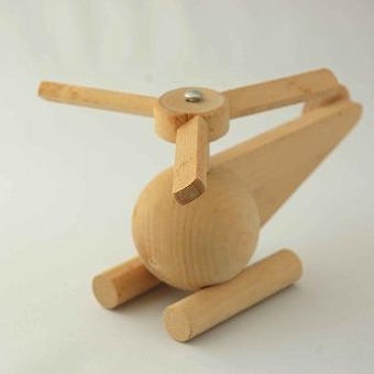 フィンランドからやって来た木製おもちゃ/ヘリコプターの商品写真
