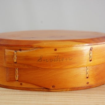 スウェーデンの工芸品/木製オーバルボックスの商品写真