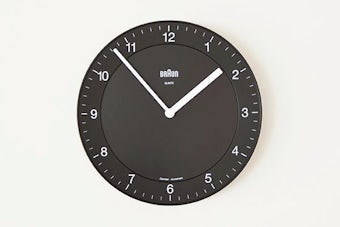 BRAUN/ブラウン/壁かけ時計(ブラック)の商品写真