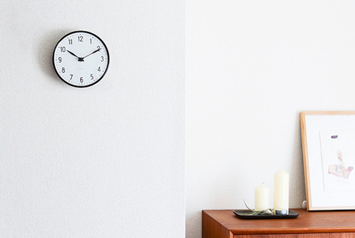 Arne Jacobsen アルネ ヤコブセン Station 壁掛け時計 16cm 北欧 暮らしの道具店 Arne Jacobsen アルネ ヤコブセン Station 壁掛け時計 16cm 北欧 暮らしの道具店
