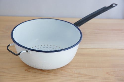 フランス BROCANTE ホーロー水切りコランダー 片手鍋 水色マーブル