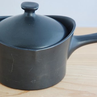 GEFLE/ゲフル/NEGRO/陶器の片手鍋（ブラック）の商品写真