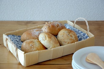 北欧のかご/フィンランド製のパインかご（トレー型）の商品写真
