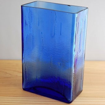 デンマークで見つけたガラスの花瓶（大）ブルーの商品写真