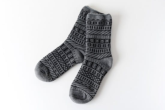 【取り扱い終了】TOIVO MOKOMOKO SUKKA/もこもこソックス/CINQオリジナルプリミティブ柄（グレー/メンズ)の商品写真