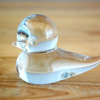 スウェーデンで見つけたガラスの小鳥オブジェ（クリア）の商品写真