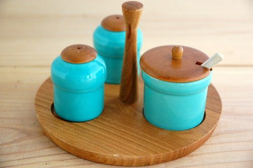 スウェーデンで見つけた色鮮やかな卓上調味料セット(エメラルドグリーン）の商品写真