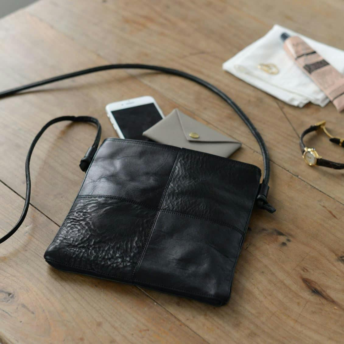 新商品】3WAY仕様だから使い回し力抜群。手仕事の温かみを感じるyesの