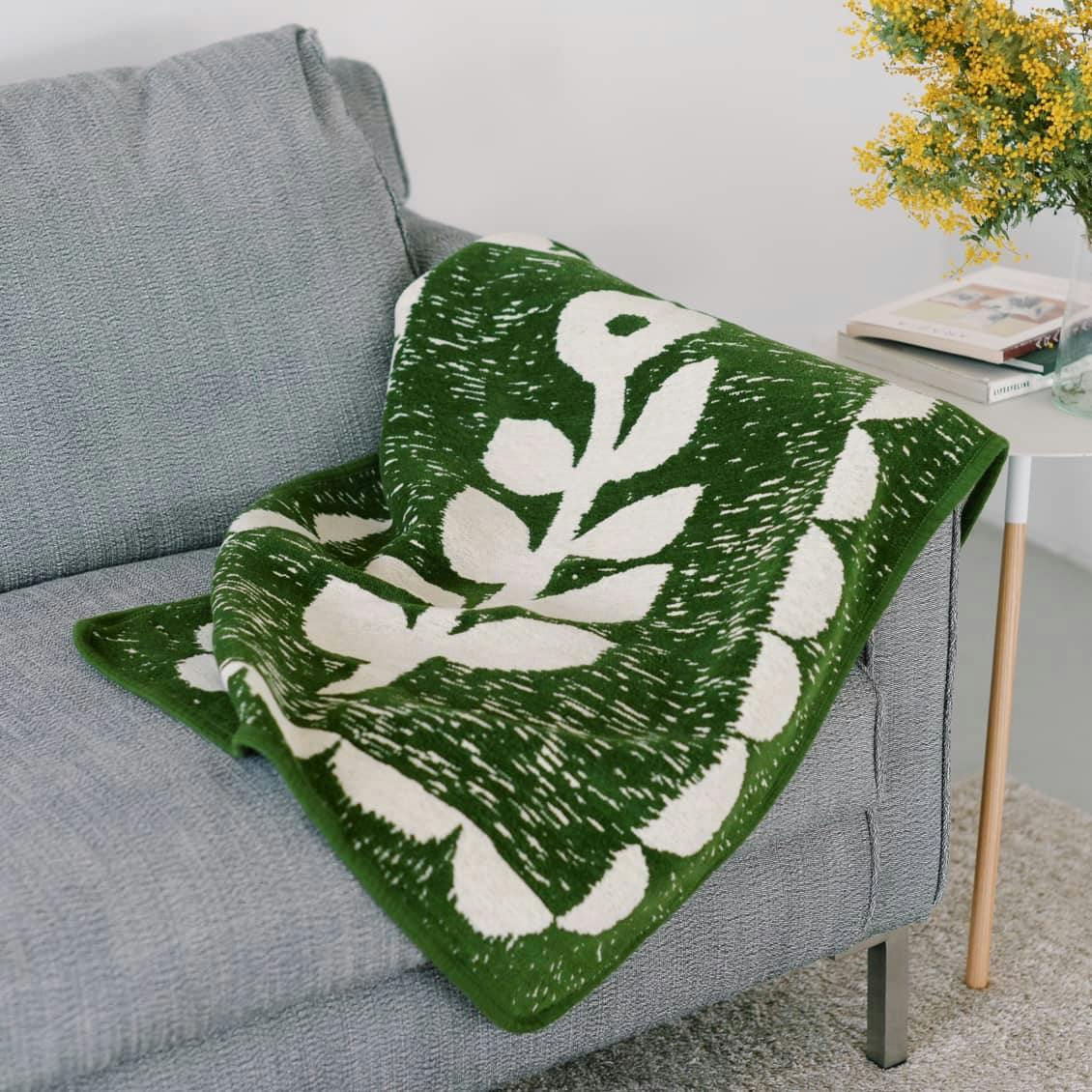 本日予約スタート！】mina perhonen × KLIPPANのブランケットと