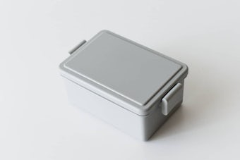 フタが保冷剤になるランチボックス/400ml/グレーの商品写真
