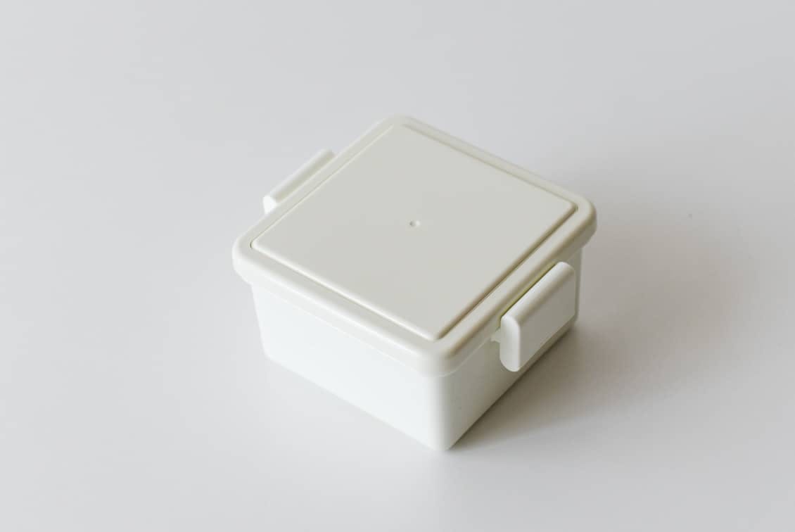 フタが保冷剤になるランチボックス/220ml/ホワイトの商品写真