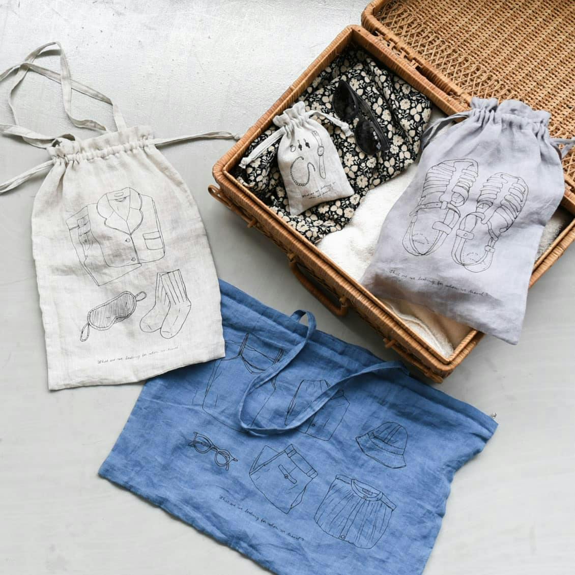 リネンのトラベル用仕分けポーチ（LL /持ち手付）/KURASHI&Trips