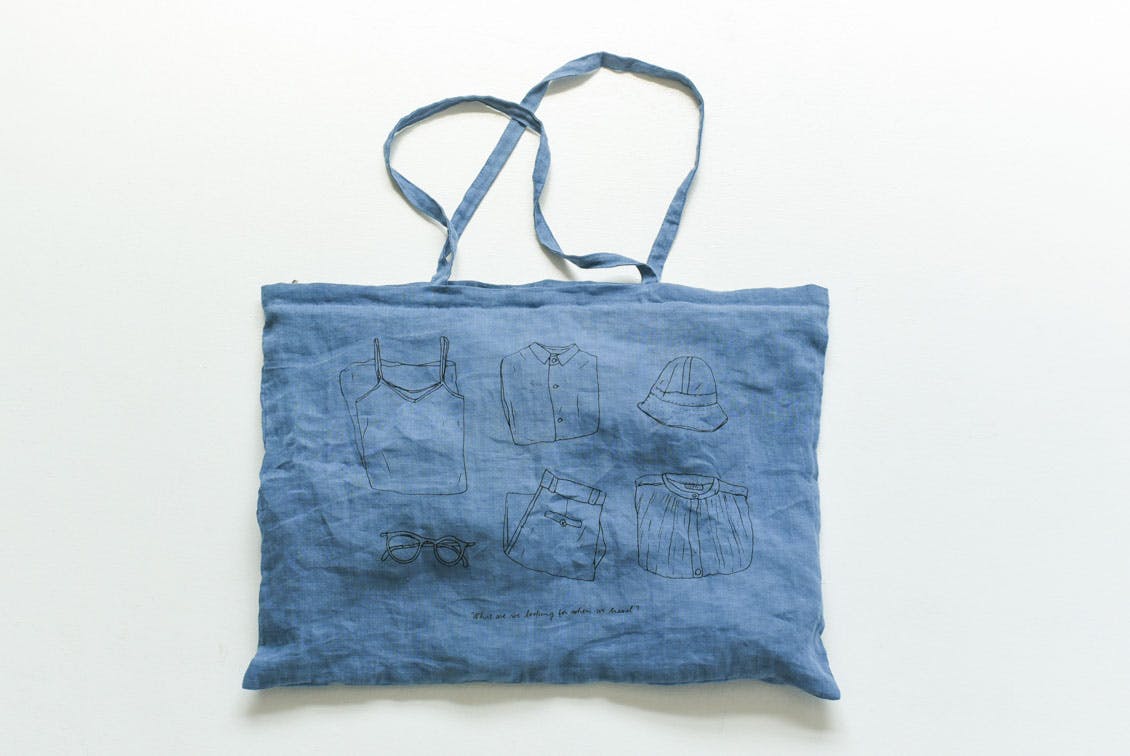 【取り扱い終了】リネンのトラベル用仕分けポーチ（LL /持ち手付）/KURASHI&Trips PUBLISHINGの商品写真