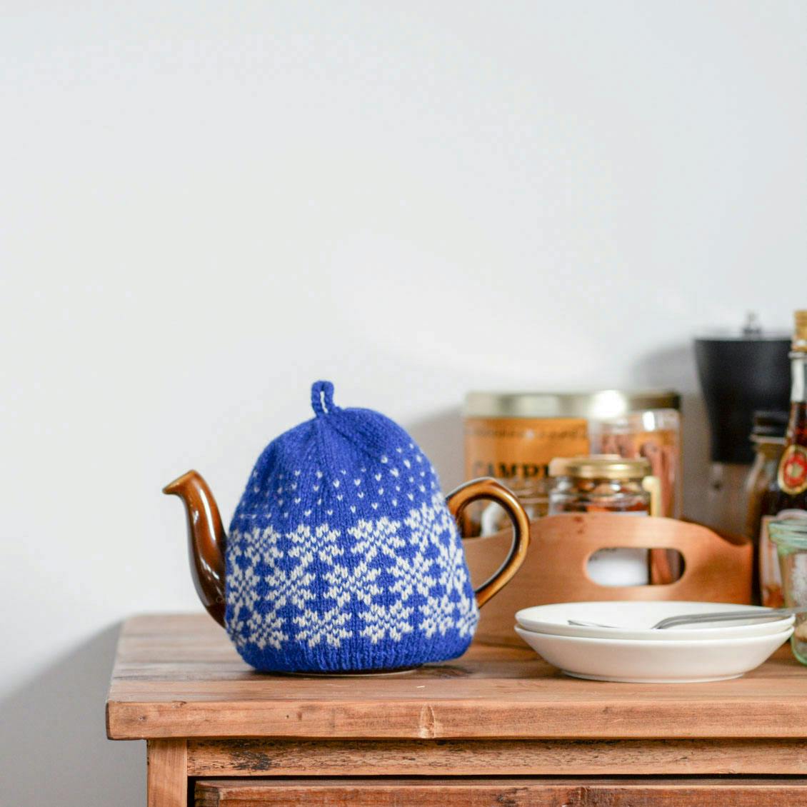 英国　アンティーク　レースのティーコジー イギリス食器 Burleigh バーレイ ブルーキャリコ柄ティー