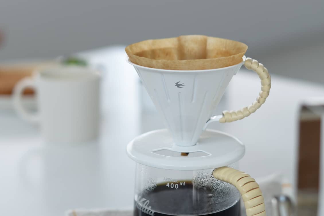 まとめ得  HARIO V60用ペーパーフィルターM 1〜2杯用 100枚入 VCF-01-100MKX5 x [4個] /l HARIO&frasl;ハリオ&frasl;V60ペーパーフィルター（1〜2杯用）100枚入り - 北欧