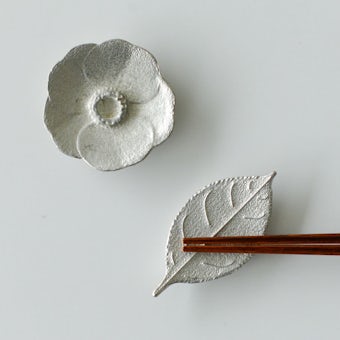 nakagawa kumiko / ツバキの箸置きの商品写真