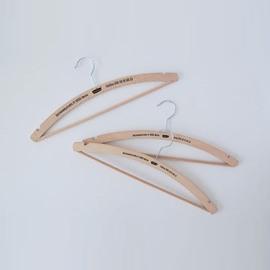 【取り扱い終了】フレディ・レック ウォッシュサロン/アドバダイジングハンガー（3本入り）の商品写真