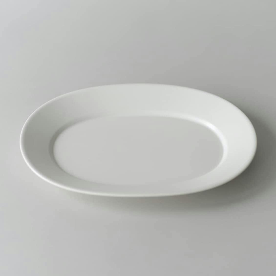 【取り扱い終了】「平日夜のわたしの味方」おかずが引き立つオーバルプレート（26cm）/ オフホワイトの商品写真
