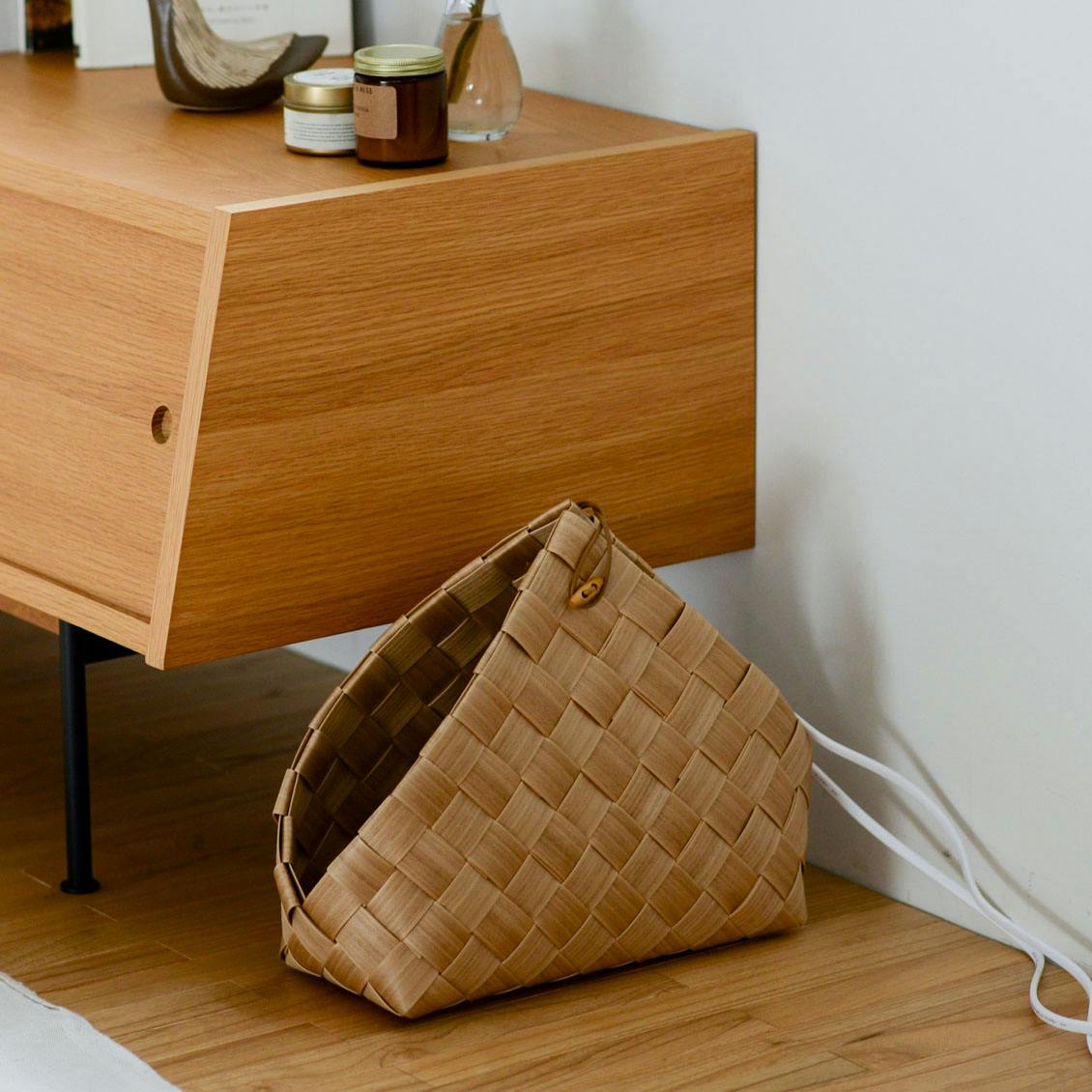 インテリアになじむケーブル収納バスケット / ブラウンの商品写真