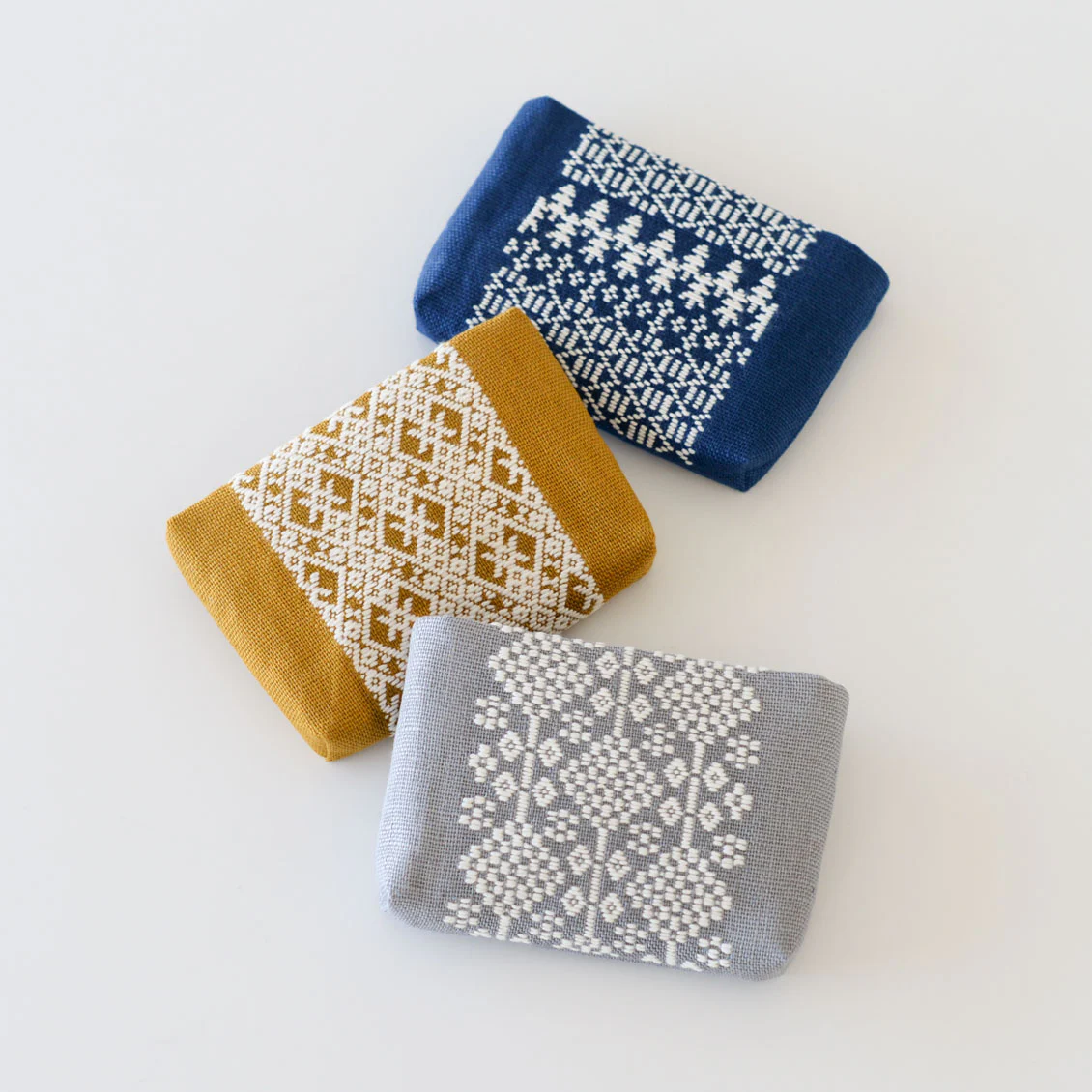 こぎん刺しミニポーチ 北欧 暮らしの道具店