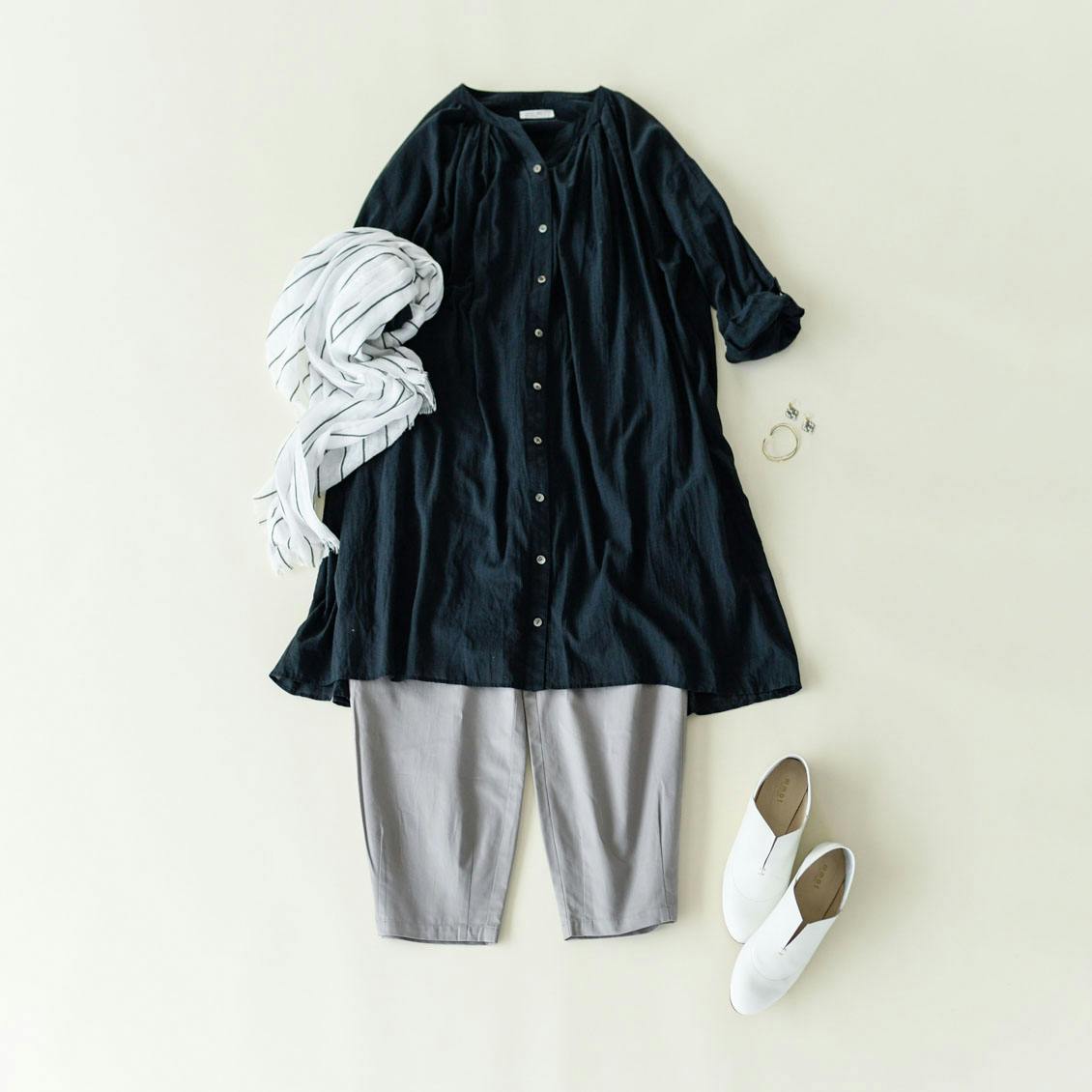 数量限定 表情を生むヒミツの仕立て 3way後ろさがりギャザーワンピース 北欧 暮らしの道具店