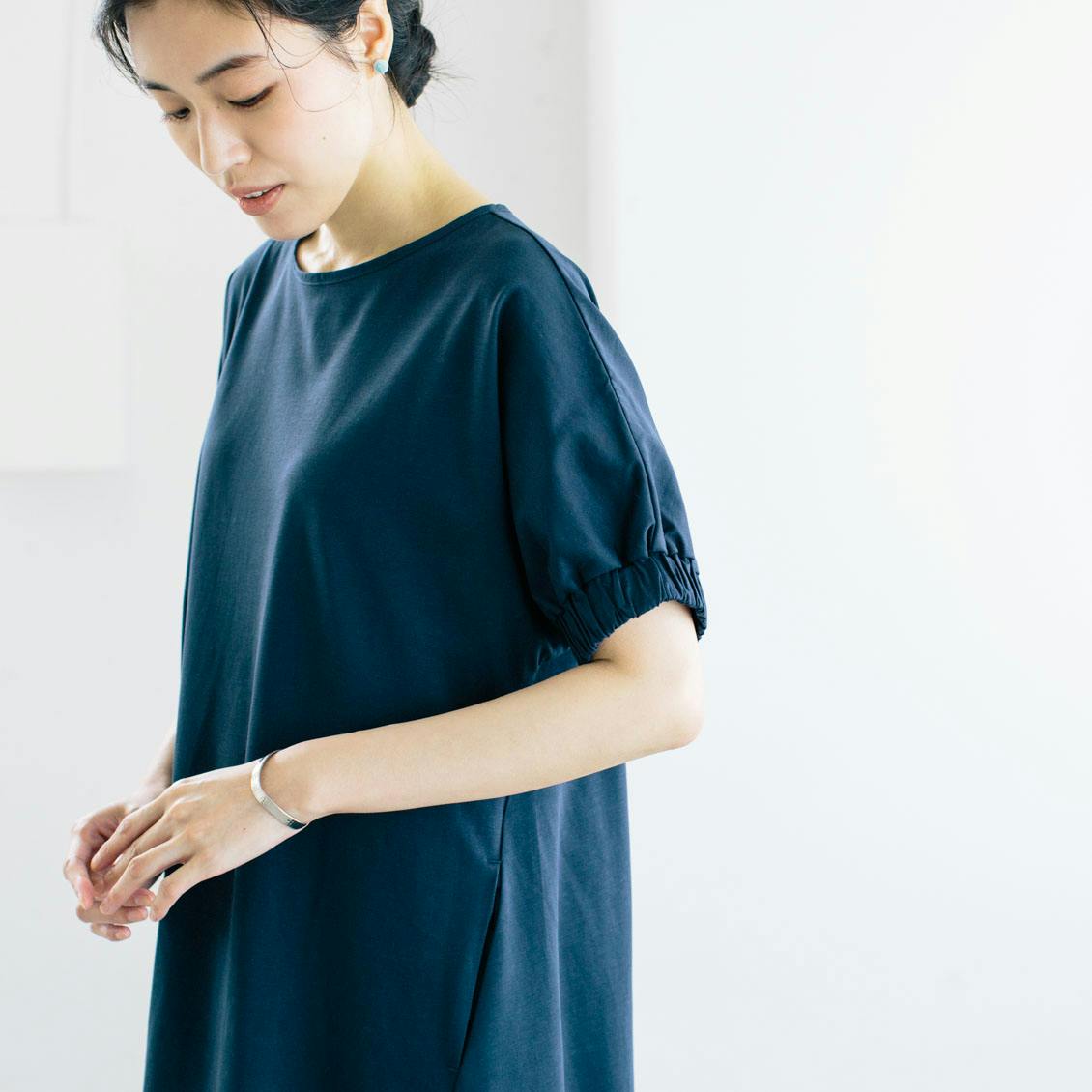 美品★ 北欧、暮らしの道具店　　カットソーワンピース この軽さが、うれしい」絶妙フレンチスリーブのカットソー