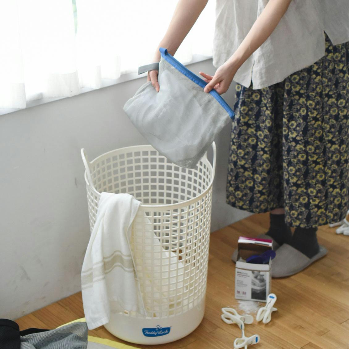 237円 【50%OFF!】 現代百貨 W D LAUNDRY ランドリーネット 筒型 洗濯ネット グレー