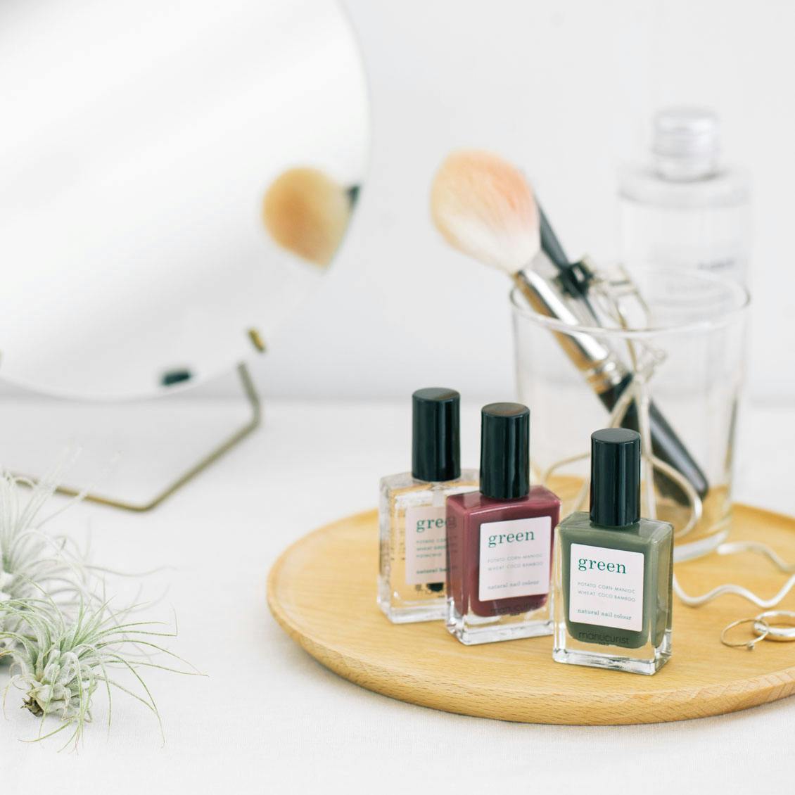 manucurist green / ナチュラルネイルカラー - 北欧、暮らしの道具店 