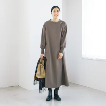 気軽に着られて きれい見え ポンチ素材のワンピース 北欧 暮らしの道具店 気軽に着られて きれい見え ポンチ素材のワンピース 北欧 暮らしの道具店