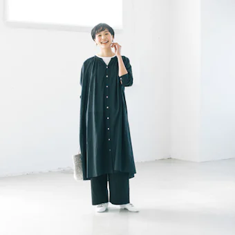 さらりと持って いい感じ ワンピースと一緒におすすめしたいアイテム 北欧 暮らしの道具店 さらりと持って いい感じ ワンピースと一緒におすすめしたいアイテム 北欧 暮らしの道具店