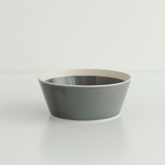 yumiko iihoshi porcelain × 木村硝子店 / dishes / ボウル (径12.5cm) / フォググレーの商品写真