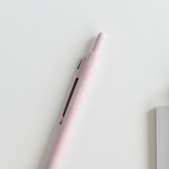「わたし時間のおともに」スリムな3色ボールペン / グレイッシュピンクの商品写真