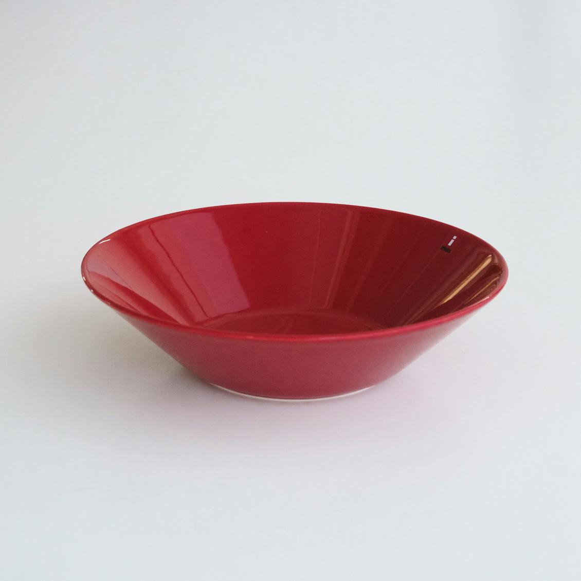 季節限定】iittala / Teema / ティーマ / ボウル / 21cm / レッド - 北欧、暮らしの道具店