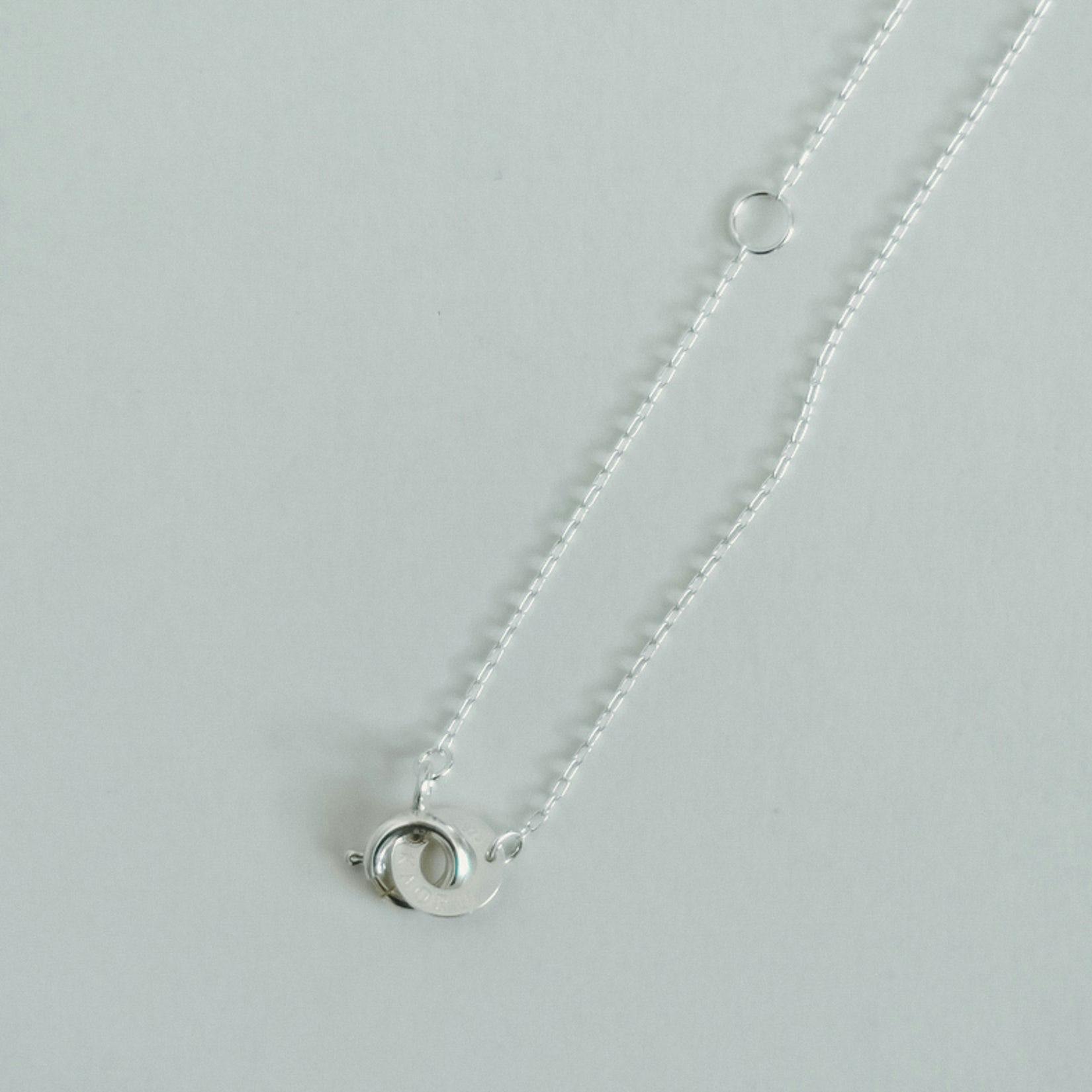 KAORU / ロングネックレス（トライアングル） - 北欧、暮らしの道具店