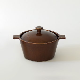 「コンロからそのまま食卓へ」ひとりサイズの土鍋（φ15.5cm） / ブラウンの商品写真
