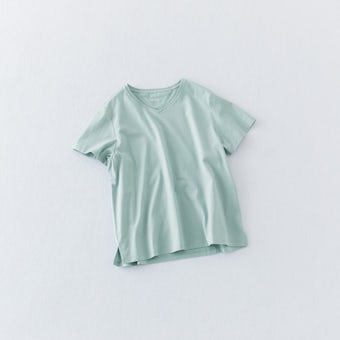 【今季終了】素肌も心もよろこぶTシャツ / Vネック（ミントブルー）の商品写真