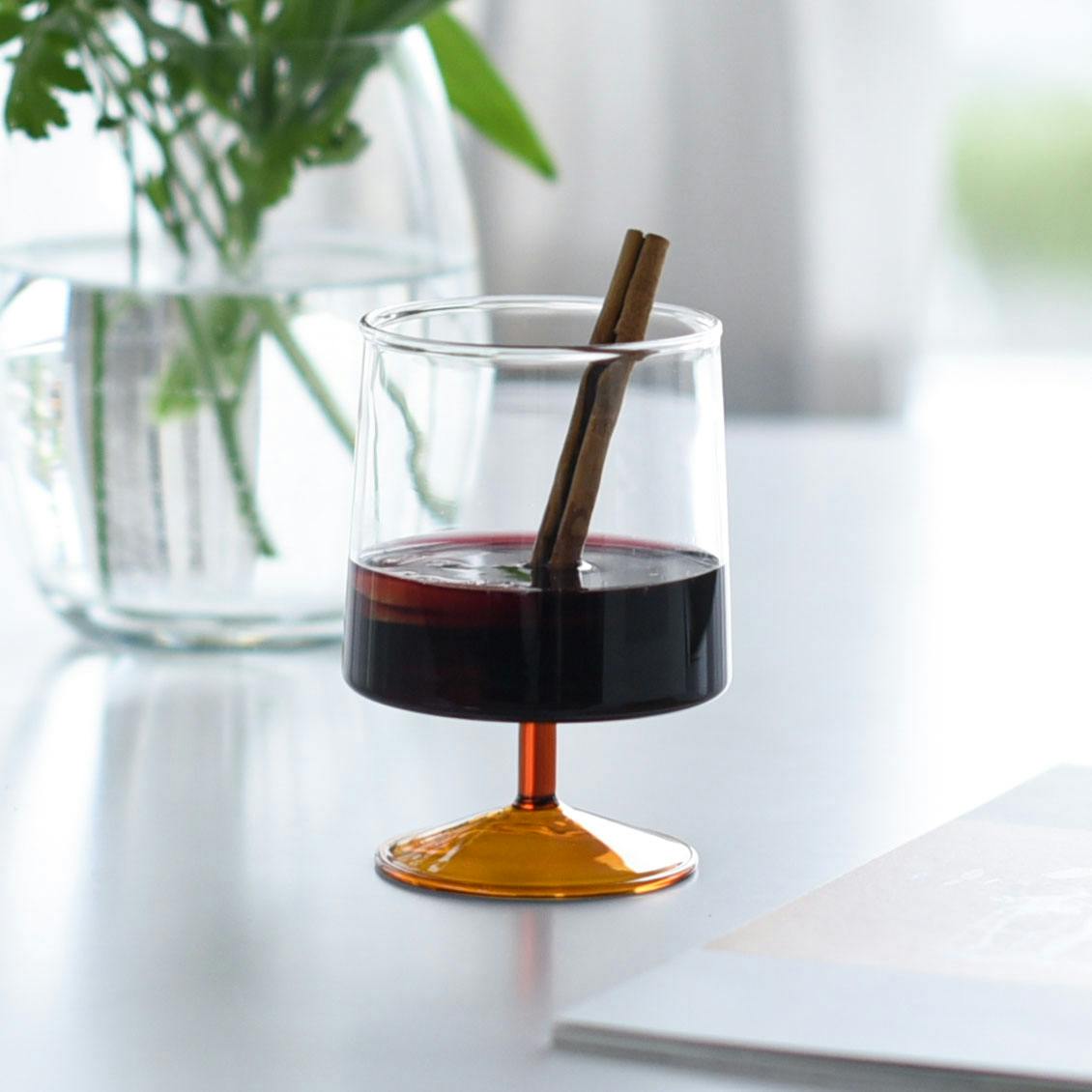 Skøn / ゴブレットグラス（アンバー）の商品写真