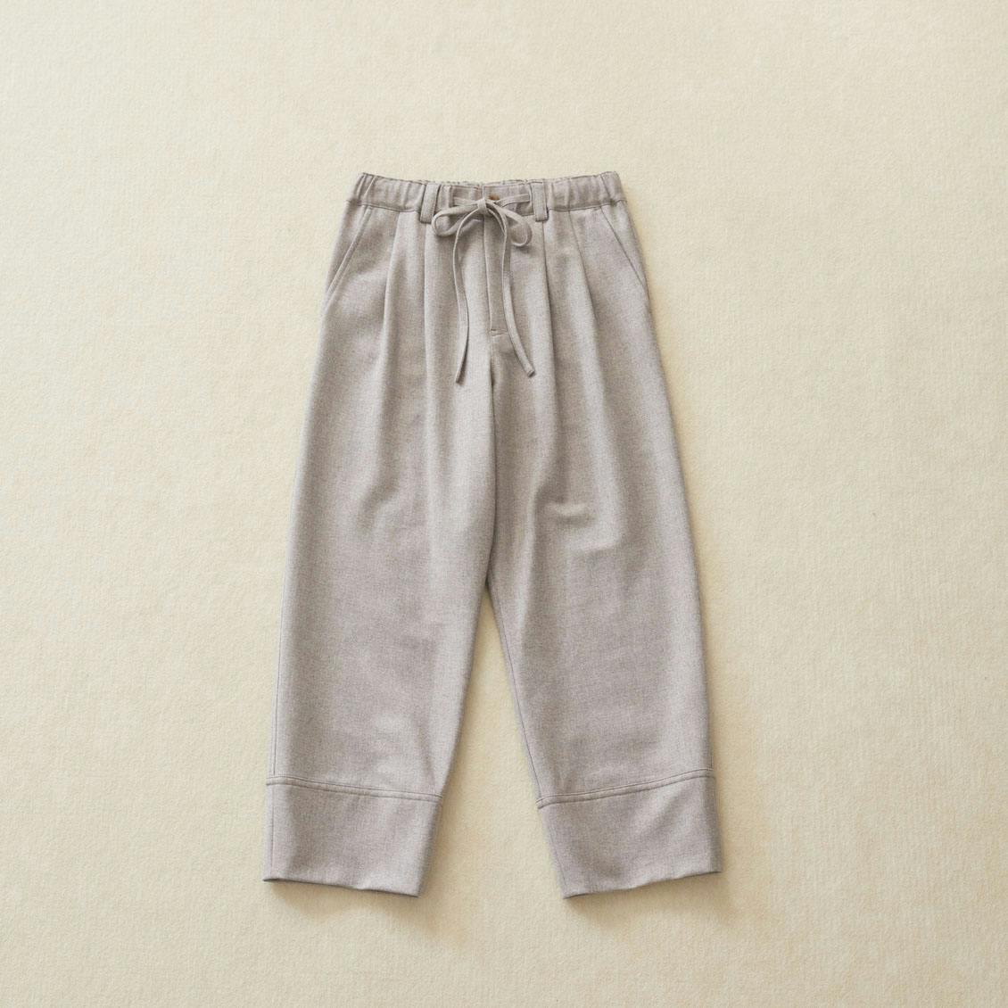 「北欧、暮らしの道具店」　きちんとしながらリラックスパンツ Ｓサイズ きちんとしながら、リラックス」ウエストゴムのウールパンツ