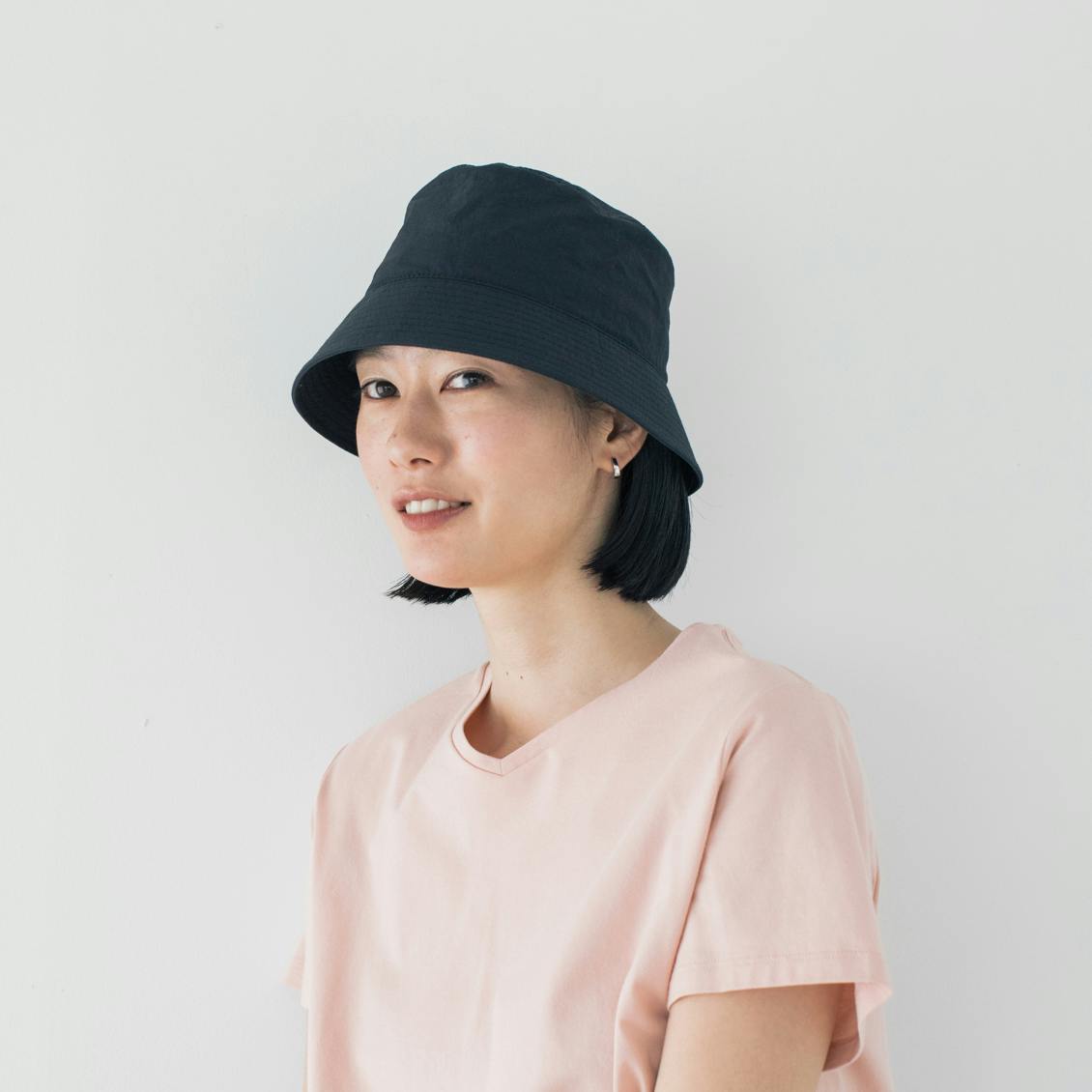 北欧、暮らしの道具店　前後でかぶれる、コンパクトな日よけハット（ストラップ付き） 前後でかぶれる、コンパクトな日よけハット（ストラップ付き