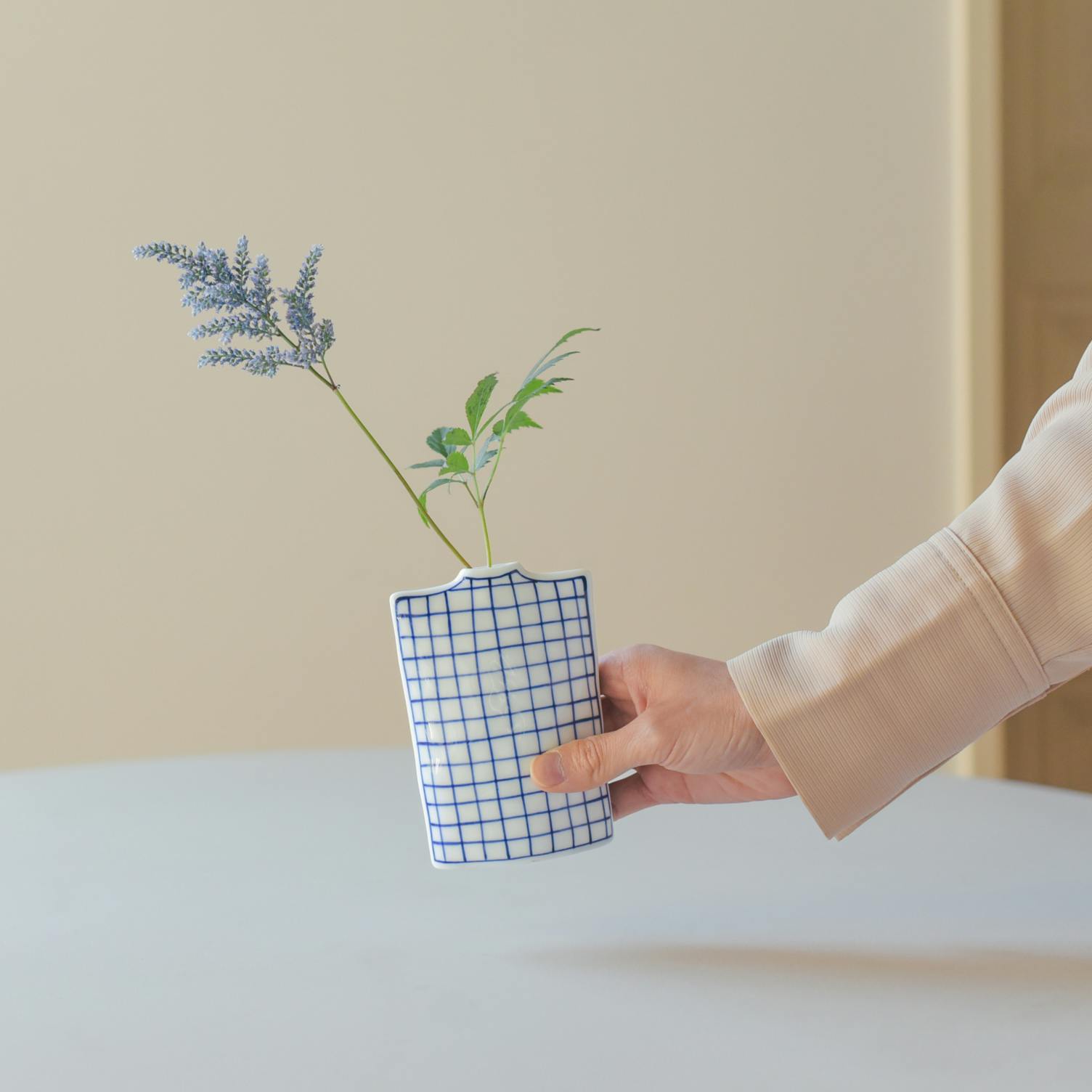 まゆ花瓶 ｜ 白山陶器直営オンラインストア