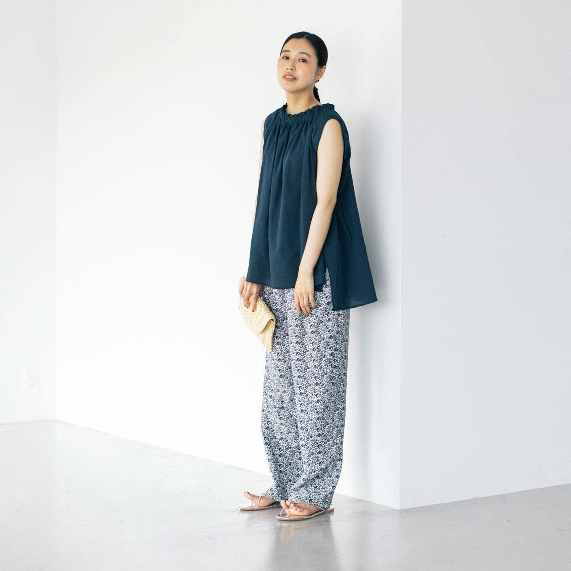 北欧暮らしの道具店　ギャザーブラウス 洗いざらしで着られるサイドギャザーブラウス - 北欧、暮らしの