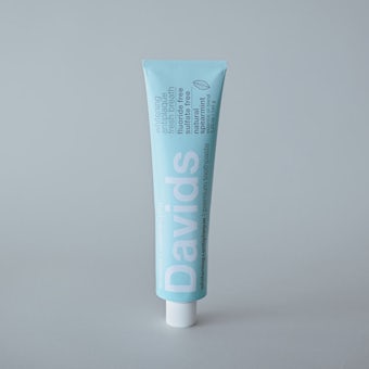 Davids / ホワイトニングトゥースペースト / 歯磨き粉（スペアミント）の商品写真
