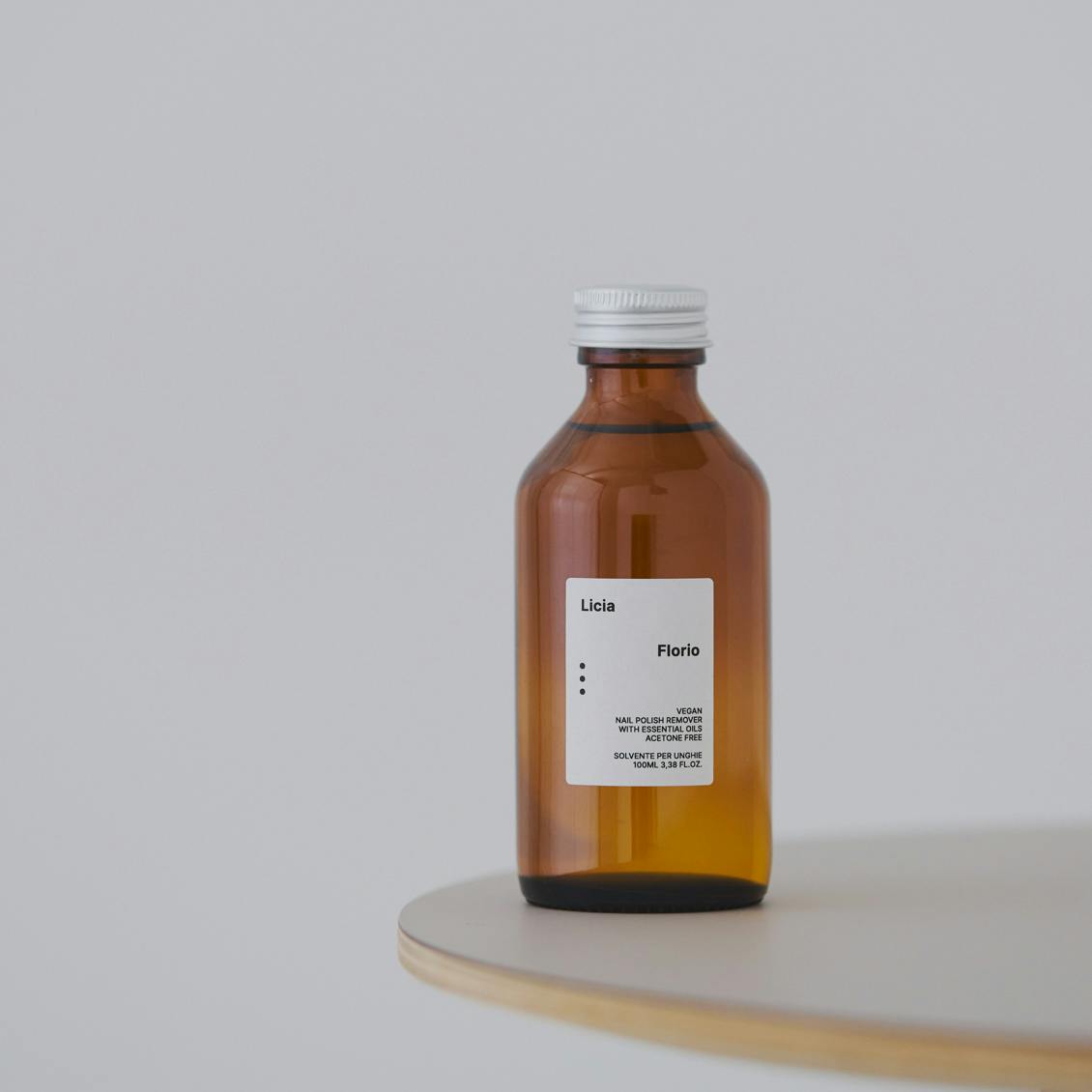 Licia Florio / ネイルポリッシュリムーバーの商品写真