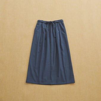 年中着られるウエストゴムのスカート（裏起毛ペチコート付き）/ ダークネイビー / Tサイズの商品写真